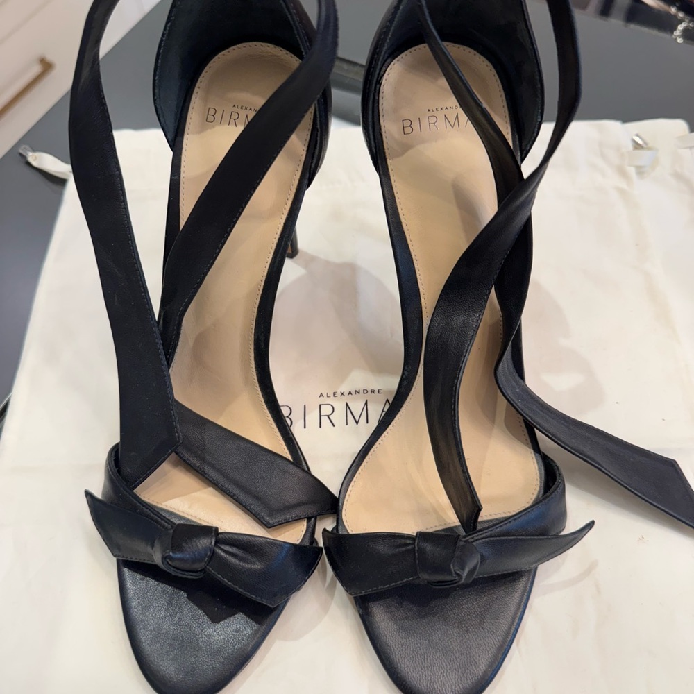 Alexandre Birman Black Heels with Bow Detail